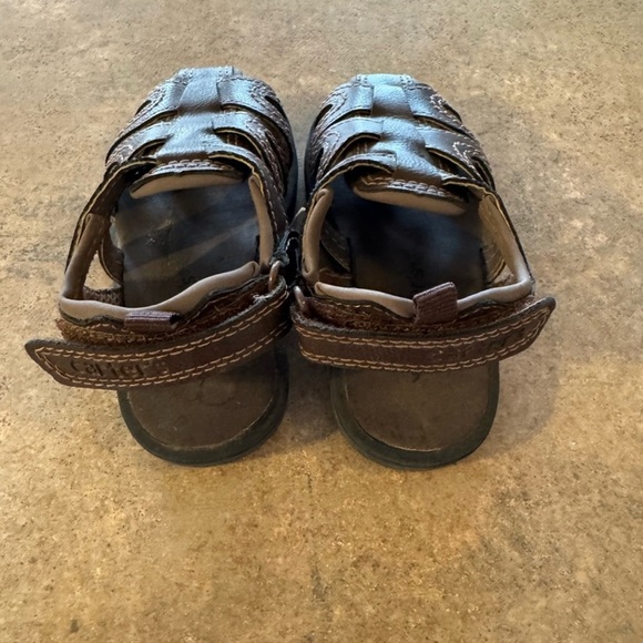 Carters- Toddler Size 6 Brown Kids Sandals - Picture 4 of 5
